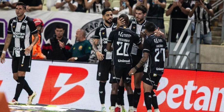 Ceará supera o Grêmio no Castelão e conquista primeira vitória em retorno à Série A