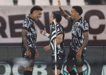 Botafogo domina Juventude e conquista primeira vitória no Brasileirão
