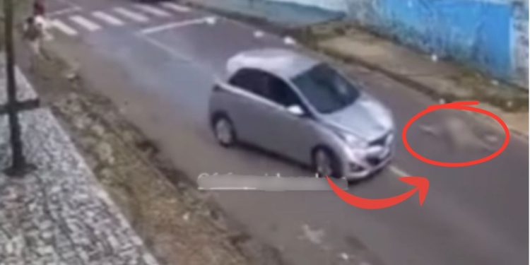 Vídeo mostra idosa de 71 anos sendo arremessada ao ser atropelada no Alvorada