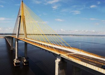 MP investiga suposto risco de desabamento de ponte sobre o Rio Negro