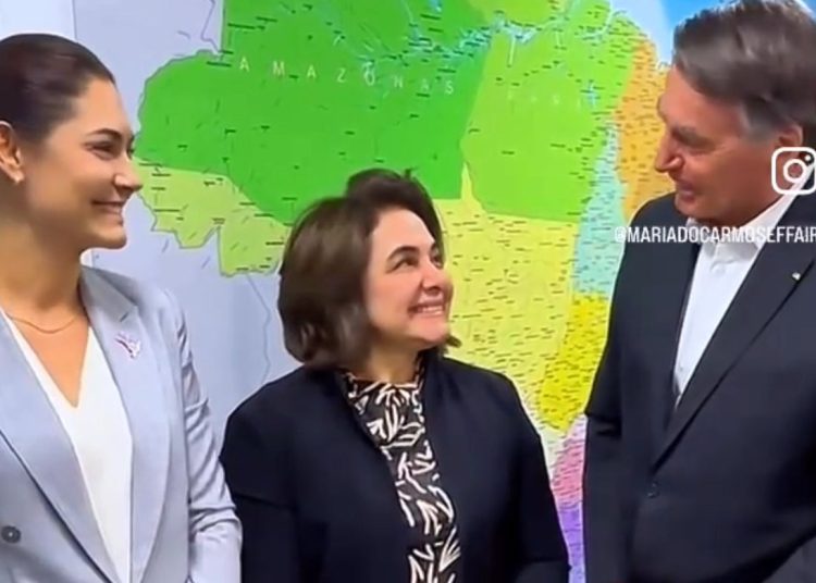 Maria do Carmo recebe apoio de Bolsonaro e Michelle. Veja o vídeo