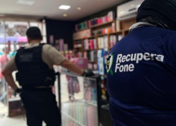 Celulares roubados eram vendidos em loja no Alvorada