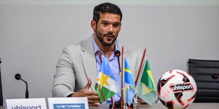 Eleito novo presidente da CBF: Samir Xaud 