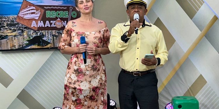 Embarque com muita música MPB e Boi Bumbá com Ianayra no Recreio na Amazônia