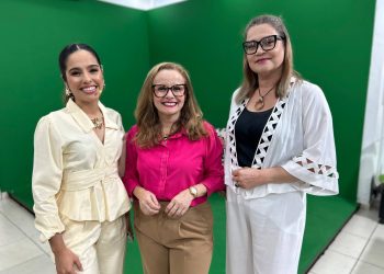 Como arrumar sua casa e suas finanças são os assuntos abordados no programa Pra Cima