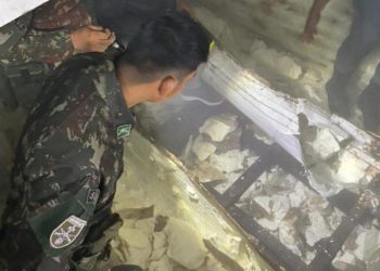 Notícia triste para os “zé droguinhas” 226 kg de drogas escondidas em embarcação são encontradas