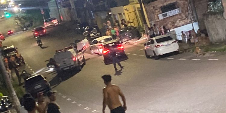Capotamento deixa feridos no Centro
