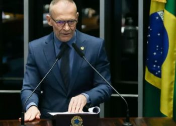 Petista ignora Planalto, assina CPI do INSS e escancara ‘guerra’ na bancada