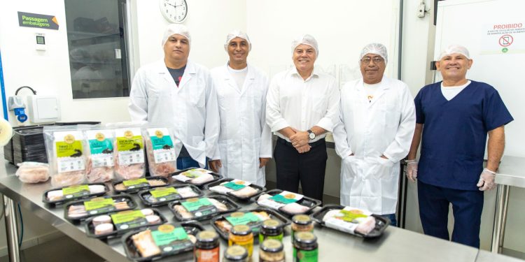 Fieam premia Karu Amazon Food como Microindústria do ano