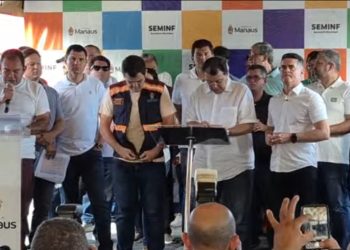 Coletiva: Assinatura da ordem de serviço para recapeamento da avenida do Turismo