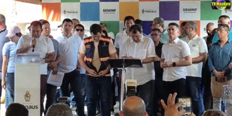 Coletiva: Assinatura da ordem de serviço para recapeamento da avenida do Turismo