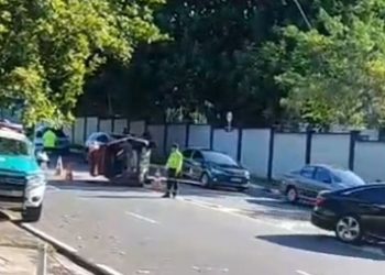 Colisão entre veículos causa lentidão na Av. São Jorge. Vídeo