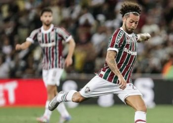 Fluminense vence o Vasco de virada no Maracanã e pula para o 5º lugar do Brasileirão
