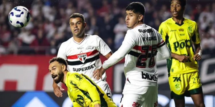 São Paulo perde a invencibilidade no Brasileirão e vê pressão aumentar no Morumbis