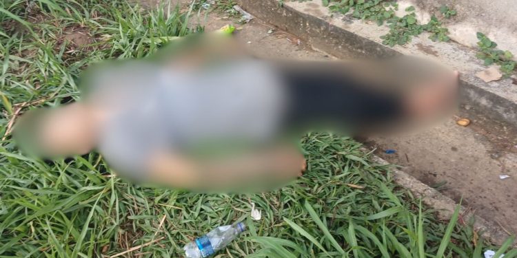 Conhecido por ser 'drogadinho' é achado morto furado por faca em Manacapuru