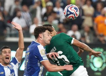Palmeiras e Porto estreiam com empate no Mundial de Clubes