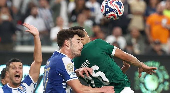 Palmeiras e Porto estreiam com empate no Mundial de Clubes