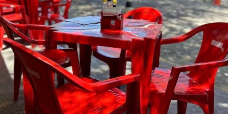 Pediu socorro a motorista de ambulância para encher o caneco no bar