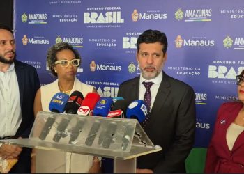 Prefeito David Almeida recebe ministro da Educação em visita à Cime em Manaus
