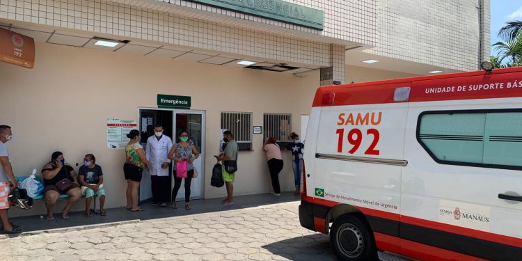 Baleado no braço e no pé, jovem acusa policial de tentativa de homicídio