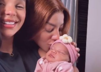 Ludmilla e Brunna apresentam a filha Zuri ao mundo