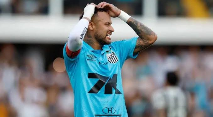 Neymar pede perdão após ser expulso do jogo