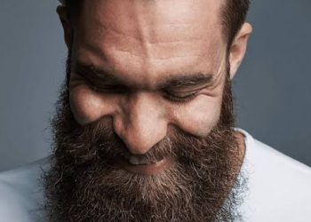 “Marrolha!” – Barbas têm mais micróbios que privadas? O que diz a ciência