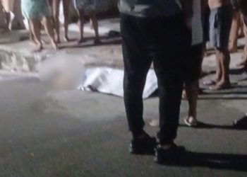 Pistoleiros metem bala em homem no meio da rua no bairro Presidente Vargas
