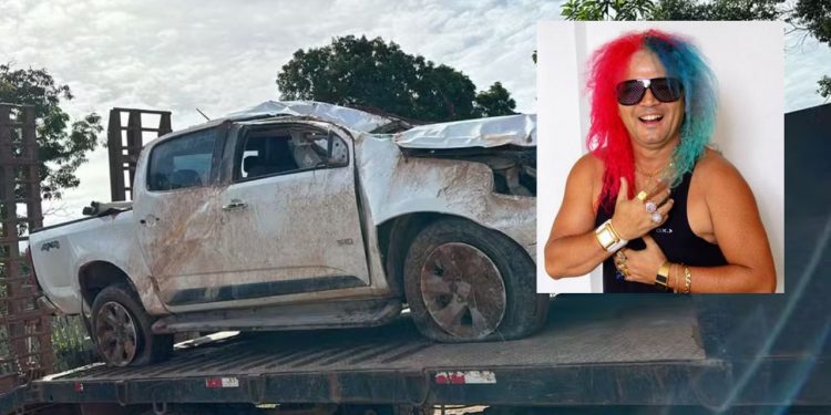 Carro de Wanderley Andrade capota e cantor vai parar no hospital