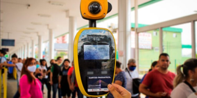 Sinetram anuncia fim do pagamento em dinheiro em terminais e em 14 linhas de ônibus de Manaus