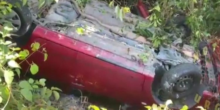 Encheu o c# de cachaça e foi dirigir; capotou no Japiim