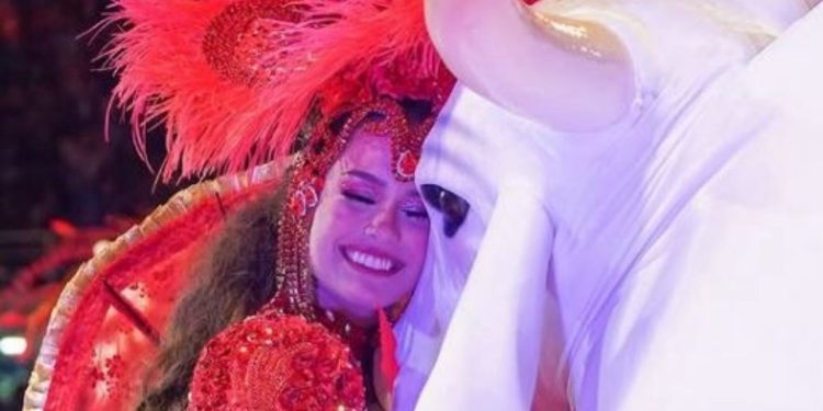 Após cinco anos como Sinhazinha, Valentina Coimbra deixa o Garantido