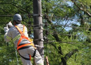 Interrupção de energia afeta cinco bairros neste sábado (12)