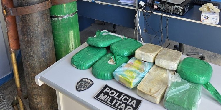 Escondeu cocaína e foi preso