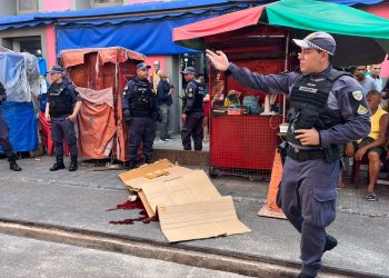 Executado no meio do povão no Centro
