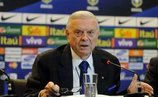 Morre, aos 93 anos, ex-presidente da CBF