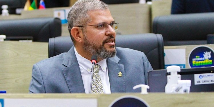 Se inscreveu como mulher – Vereador Erlan Alencar é cassado e diz que vai recorrer