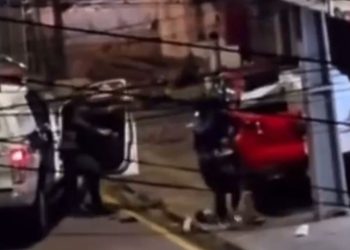 Queriam ficar cheirosos para as “blindadas” – Assaltantes invadem perfumaria e são presos no Alvorada