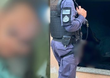 Marcas de agressão e crânio afundado: homem é achado morto dentro de casa no Armando Mendes