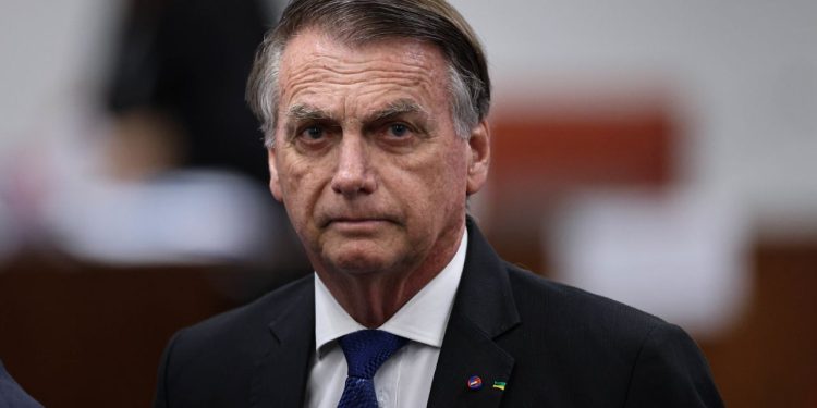 PGR pede condenação de Bolsonaro e generais por trama golpista
