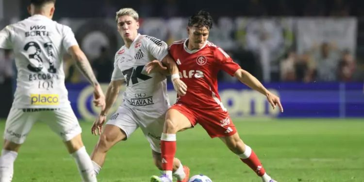 Santos permanece no Z-4 após derrota em casa para o Internacional
