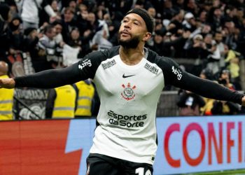 Corinthians vence Palmeiras com gol de Memphis Depay e sai na frente na Copa do Brasil