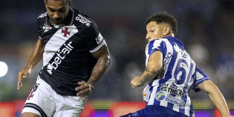 Vasco e CSA empatam em Maceió e deixam decisão da Copa do Brasil para o Rio