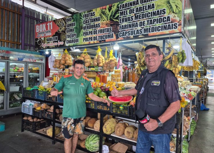Em comemoração ao dia do feirante na feirinha do Parque 10