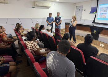 Prefeitura de Manaus capacita vendedores informais para o festival ‘#SouManaus Passo a Paço 2025’