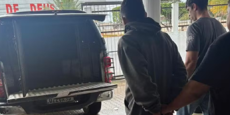 Esfaqueia esposa e acaba preso em Tefé