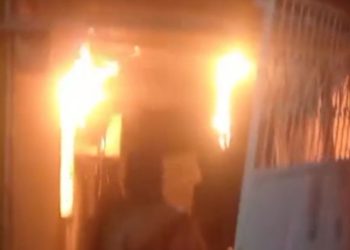 Incêndio destrói casa e família perde tudo no Alvorada