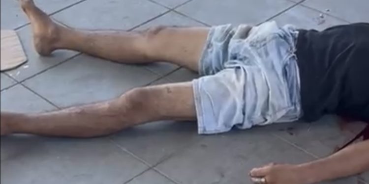 Vídeo forte mostra vítima com cabeça estourada após ser assassinado