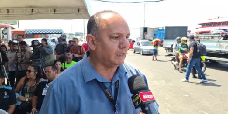 Entrega da primeira etapa da revitalização da feira da Manaus Moderna