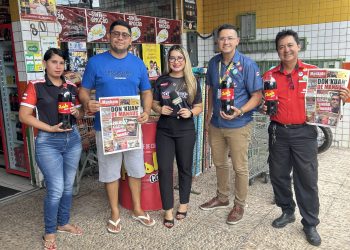 Mercadinho Ponte Rio Negro promovendo FLESH COLA